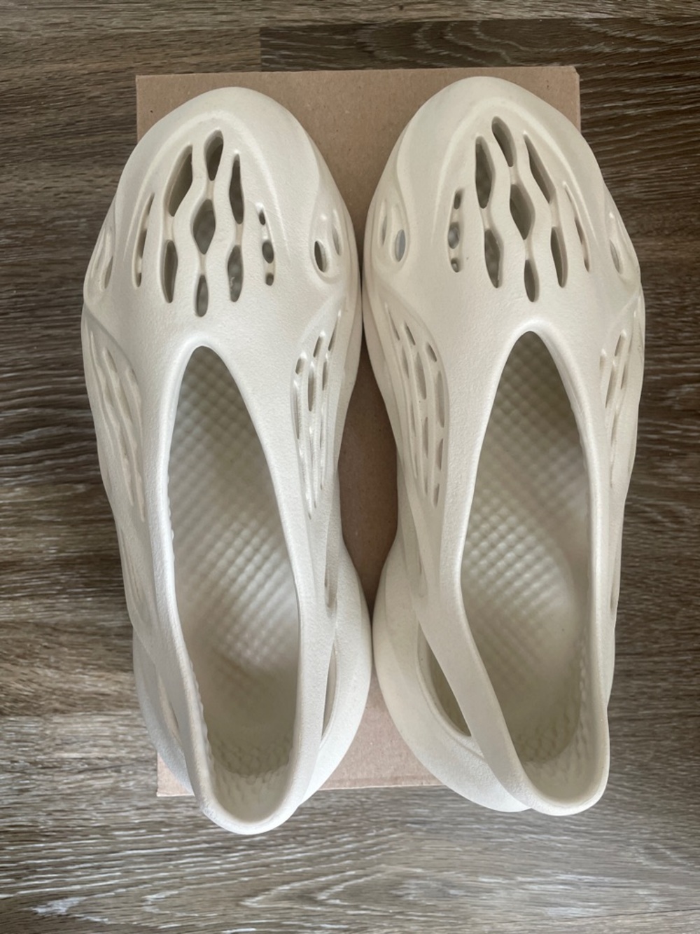 adidas Yeezy Foam Runner “Sand”